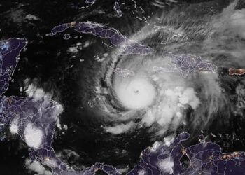 Melissa es un huracán categoría 5 con vientos destructivos