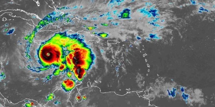 Huracán Melissa continuará generando precipitaciones sobre el país en los próximos días