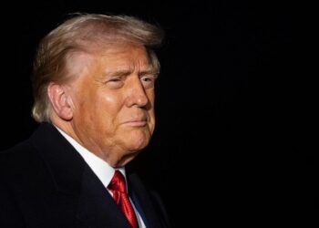 Trump ordena iniciar pruebas de armas nucleares