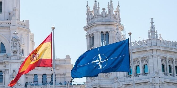 Trump: España debería ser expulsada de la OTAN