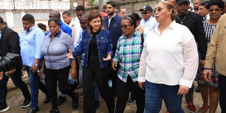 Vicepresidenta Peña anuncia programa especial de intervención de cañadas para evitar inundaciones