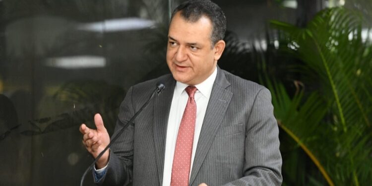 JCE-IESPEC ponen en circulación «Compendio de Ensayos en Materia Electoral y del Estado Civil»