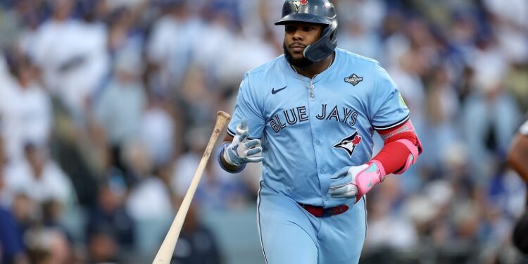 ¡PURO TRUENO! Toronto pone récord con HR seguidos abriendo juego