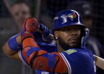 Vladimir Jr. no deja de castigar a los Yankees… e hizo historia