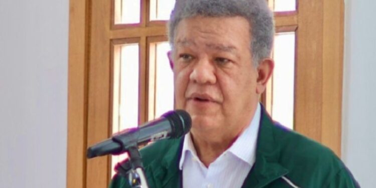 Leonel califica como “gravísimo error” del PRM el despido de técnicos agropecuarios