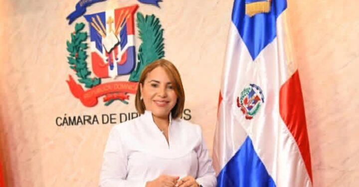 Diputada Jacqueline Fernández dice que está separada de Ethian Vásquez, detenido por presuntos vínculos con el narco