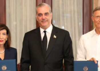 Abinader y gobernadora de Nueva York anuncian un acuerdo para fortalecer lazos económicos y culturales 