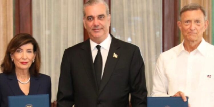 Abinader y gobernadora de Nueva York anuncian un acuerdo para fortalecer lazos económicos y culturales 