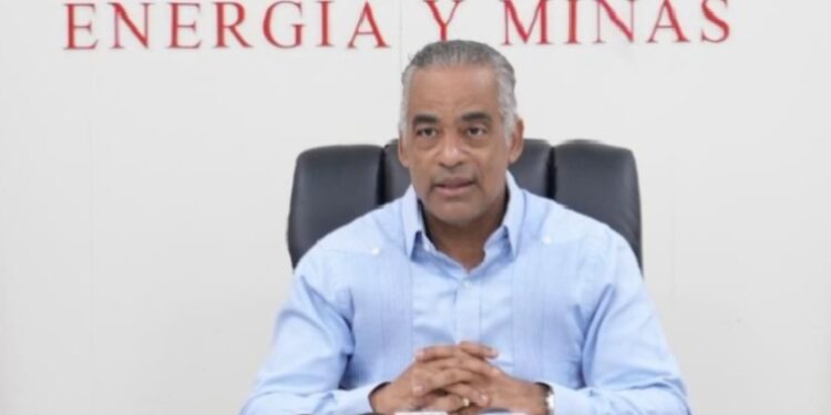 Ministro Joel Santos resalta rápida recuperación del sistema eléctrico 