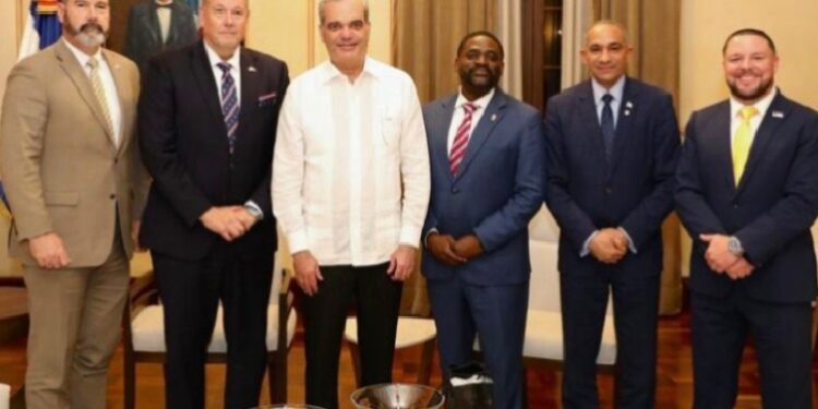 La DEA felicita a Abinader por su apoyo a la lucha contra narcotráfico internacional