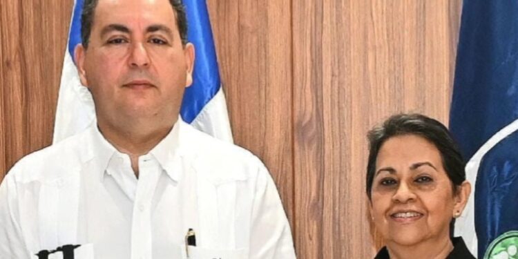 Voluntariado Banreservas dona miles de vacunas contra la influenza al Servicio Nacional de Salud