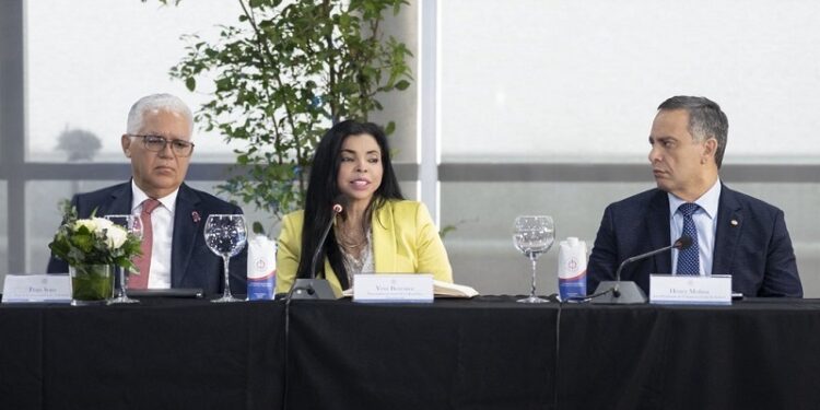 Procuradora destaca necesidad de fomentar acuerdos penales en la administración de justicia