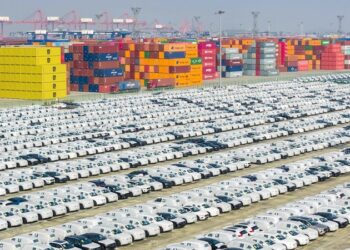 Sombrío pronóstico para la industria automotriz: solo sobrevivirán 5 o 6 fabricantes y ninguno es europeo