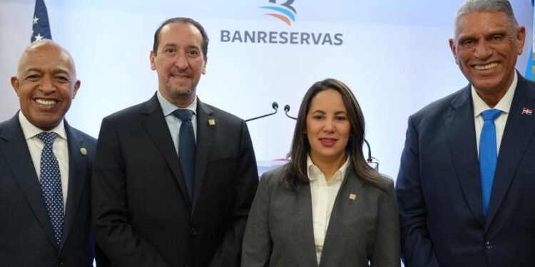 Banreservas supera RD$3,143 millones en préstamos hipotecarios desde oficinas el exterior