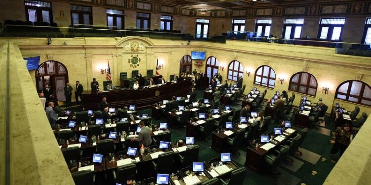 Cámara aprueba incentivo para promover el pago acelerado de multas expedidas