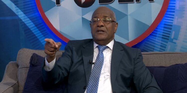 Cándido Mercedes opina que el voto militar implica reforma constitucional