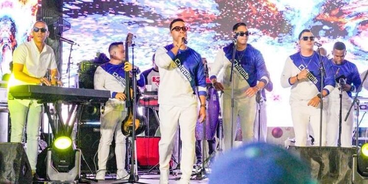 “ReconocidosNet en Navidad” brindó un concierto multitudinario