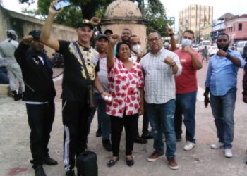 Exigen a Abinader que saque a RD «de los planes de guerra de la administración Trump»