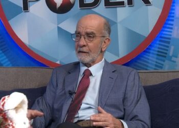 Politólogo Daniel Pou destaca necesidad de una transición del modelo político del país