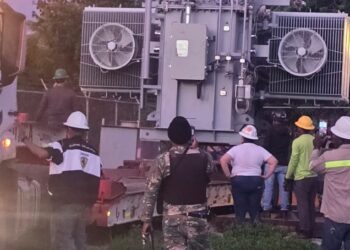 Edeeste traslada transformador hacia Miches y aclara incidente que involucró al síndico de Nisibón