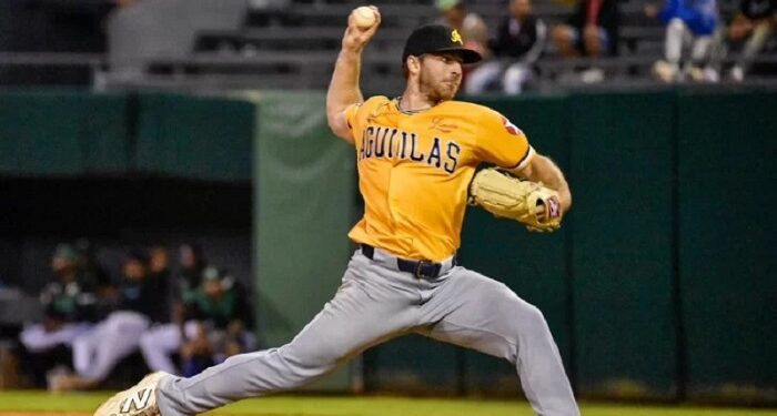 Las Águilas superan un déficit, ganan tercero en línea y se alejan en la cima al vencer a las Estrellas