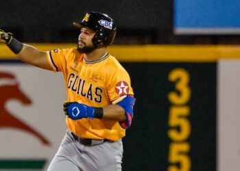 Jonrones de Durán y Clase marcan la ofensiva; Águilas mantienen sólido liderato a pesar del revés