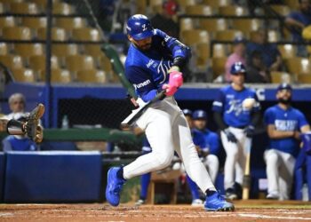 Campusano y Rojas Jr. lideran triunfo del Licey sobre Toros