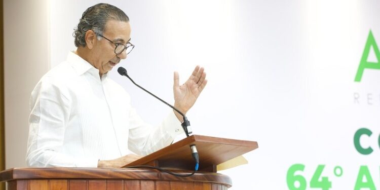 ACIS sugiere “pacto fiscal integrado, moderno y responsable” que amplíe la base tributaria sin afectar la productividad