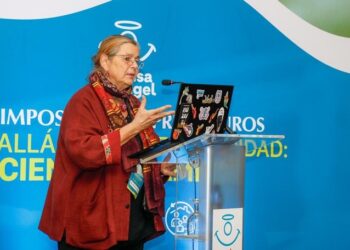 Especialistas tratan sobre el cuidado integral del recién nacido prematuro