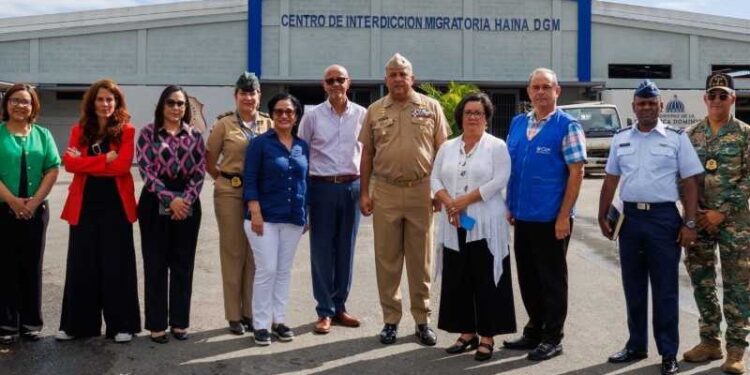 Funcionarios de la ONU en RD visitan Centro de la DGM en Haina