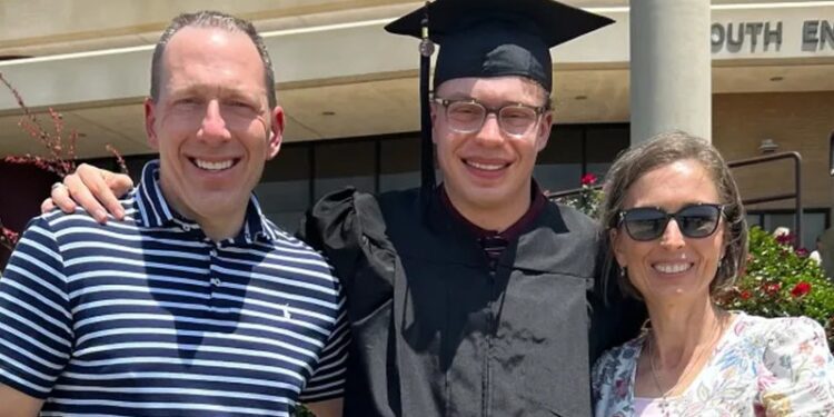 «‘Coach’ de suicidio»: padres demandan a ChatGPT por incitar la muerte de su hijo Publicado