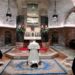 El Papa reza ante la tumba de San Francisco: el mundo busca señales de esperanza