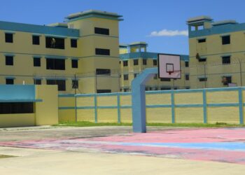 CCR Las Parras abre sus puertas y recibe a 300 internos provenientes de La Victoria