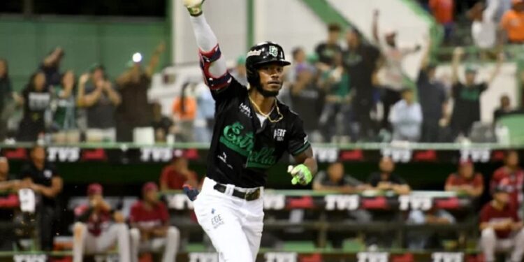 Las Estrellas reaccionan y vencen a los Toros para acercarse uno del segundo lugar