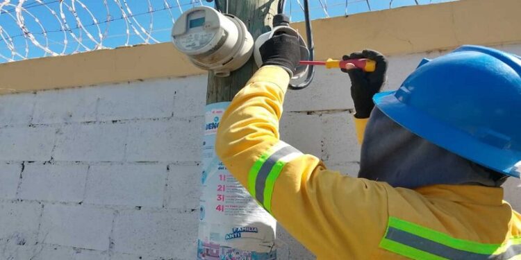 Edesur recupera energía y factura RD$ 46 millones por conexiones ilegales