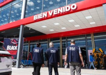 Aduanas interviene dos tiendas chinas en Azua