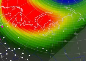 Una intensa tormenta geomagnética lleva más de 30 horas azotando la Tierra