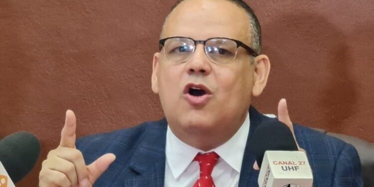 CARD califica de desafortunada sentencia que despenaliza relaciones homosexuales en la PN y Fuerzas Armadas