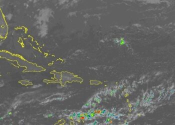 Vaguada y viento del este-noreste favorecen presencia de chubascos pasajeros