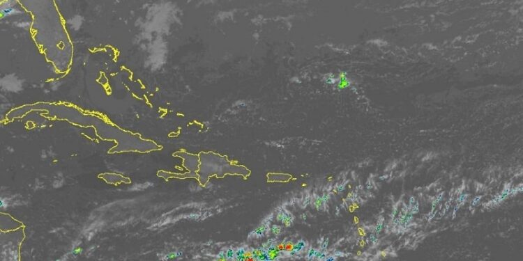 Vaguada y viento del este-noreste favorecen presencia de chubascos pasajeros
