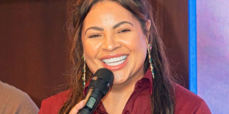 La González y su «Multiverso» llegan con todo el 6 de diciembre al Gran Teatro del Cibao 