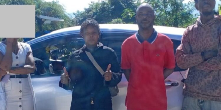 Detenida una canadiense por transportar a dos haitianos indocumentados 