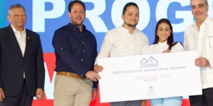 Presidente Abinader relanza programa Mi Vivienda