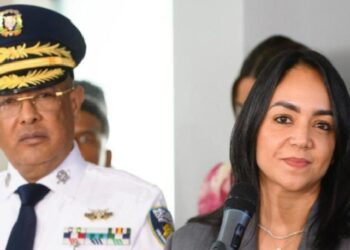 Gobierno flexibiliza horarios de venta de alcohol para Navidad y Año Nuevo