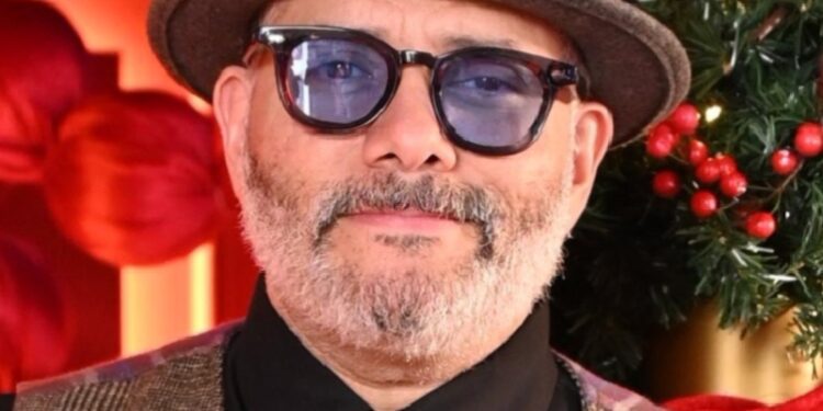 Pavel Núñez convierte el dolor en amor en especial de Navidad