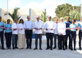 Presidente Abinader inaugura Liceo Experimental UASD en Elías Piña