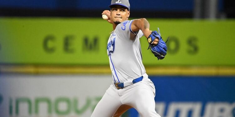 Abreu y Mauricio lideran triunfo del Licey sobre Escogido