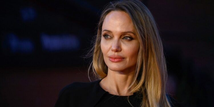 Angelina Jolie enseña por primera vez las cicatrices de su mastectomía