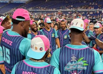 Lluvia de estrellas, HR y una buena causa: Así fue la fiesta benéfica de Vladdy Jr.