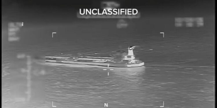 EE.UU. intercepta otro buque petrolero frente a las costas de Venezuela